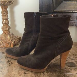 Steve Madden Suede Boots 8.5